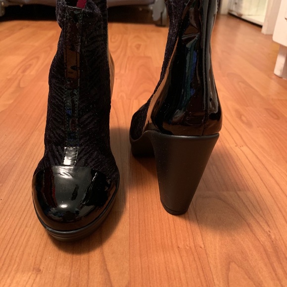 Brand New Made in Spain - Picture 3 of 4